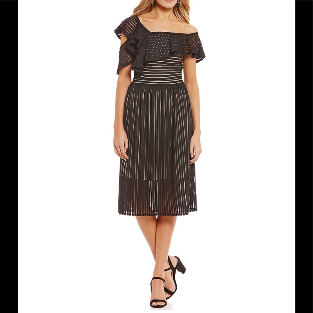 Gianni Bini Black And Nude Ruffle Dress